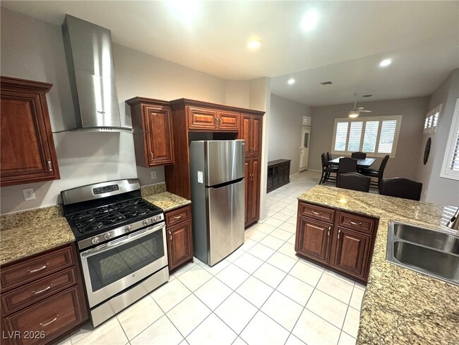 Building Photo - 2008 Bellview St