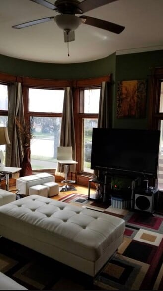 Building Photo - 414 Porter Ave