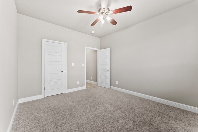 Building Photo - 6020 Sunny Stone Dr