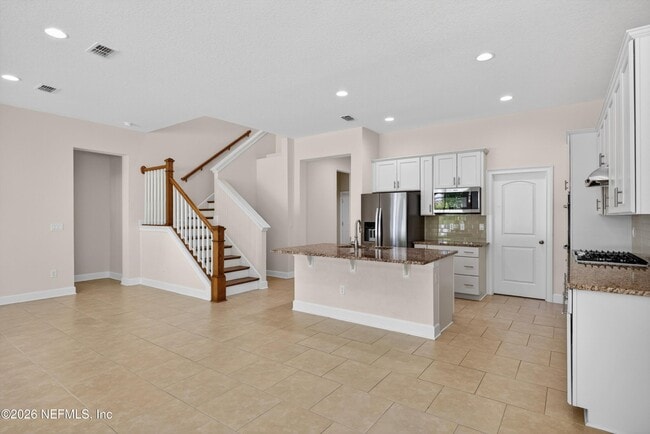 Building Photo - 32 Talori Ave