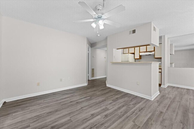 Building Photo - 8641 Fancy Finch Dr