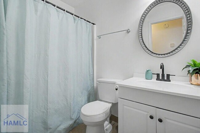 Building Photo - 219 Kevin Rd