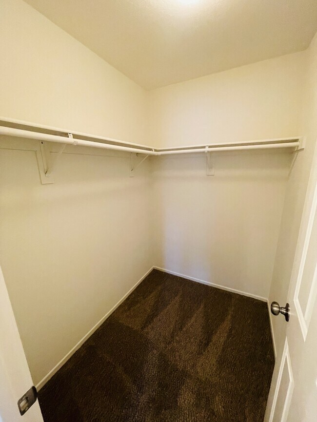 Building Photo - 26331 Arboretum Way