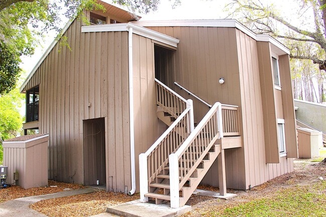 Building Photo - Lovely home in  Windhover Condos