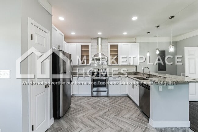 Building Photo - 1803 1/2 N 28th St