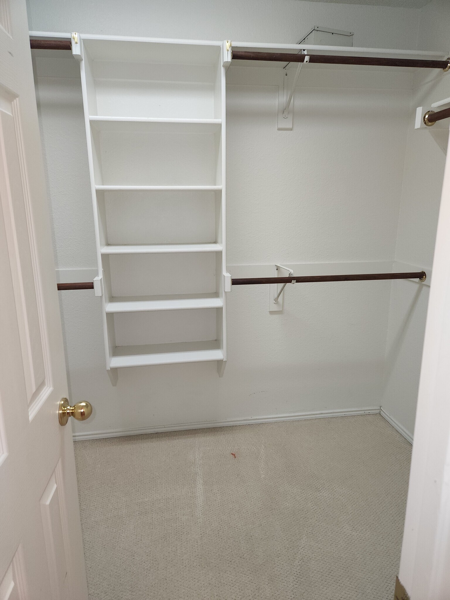 Master Closet - 7207 Juniper Dr