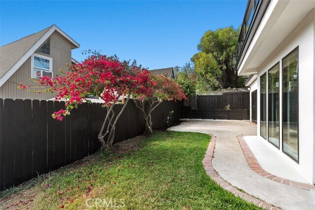 Building Photo - 28851 Shady Pl