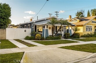 Building Photo - 412 S Orange St