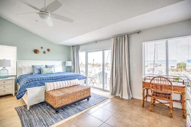 Desk overlooking Marina - 96 Ave C