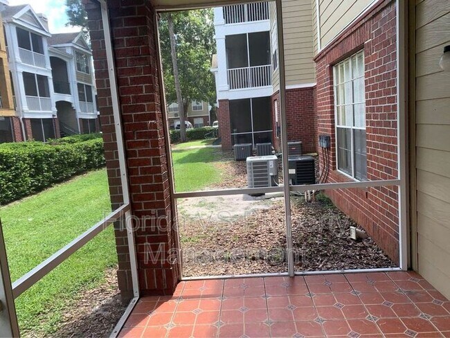 Building Photo - 13102 Mulberry Park Dr