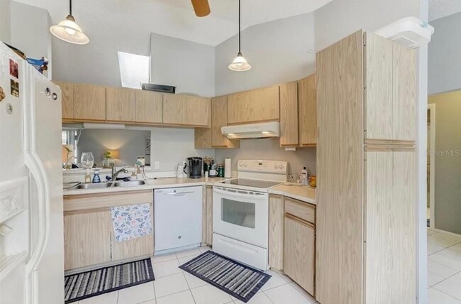 Building Photo - 2462 Briar Oak Cir