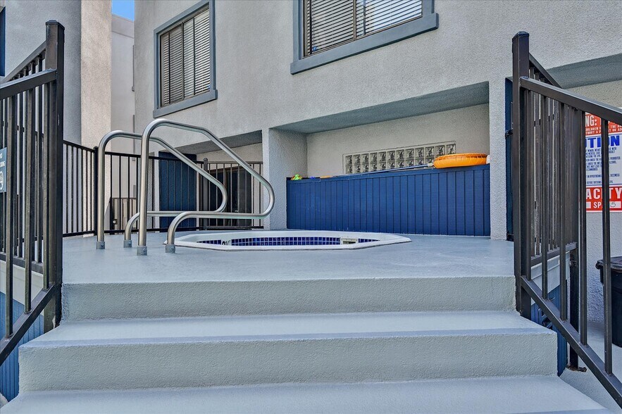 Building Photo - 1940 N Highland Ave