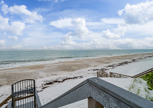 Building Photo - 5536 Jimmy Buffett Mem Hwy