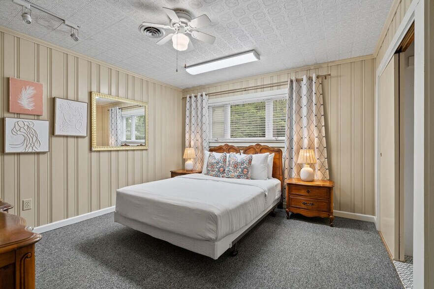 Building Photo - 264 Euharlee Rd SW