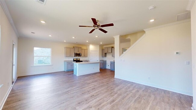 Building Photo - 5162 Sedona Dr