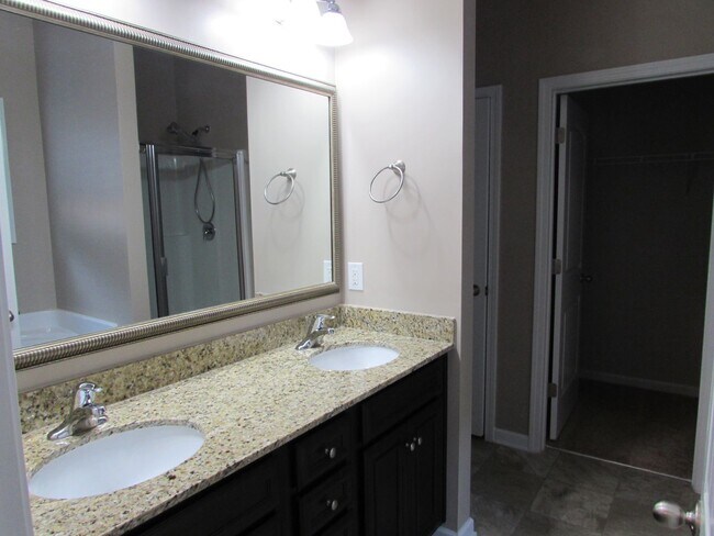 Building Photo - 15 Whitetail Cir