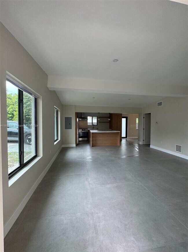 Building Photo - 248 NW 75th St