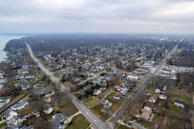 Building Photo - 32071 Lake Rd