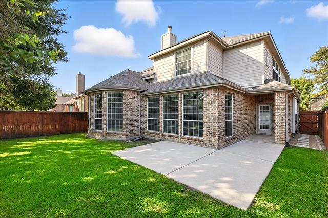 Building Photo - 8740 Dayton Dr