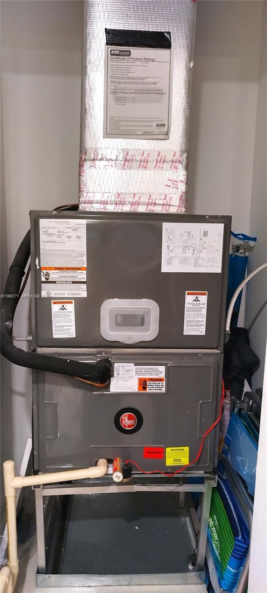 Building Photo - 7661 NW 107th Ave