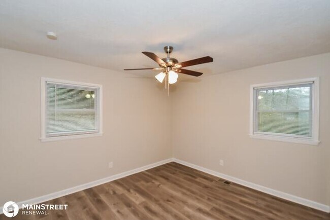 Building Photo - 3190 FERN VALLEY DR SW, MARIETTA, GA 30008