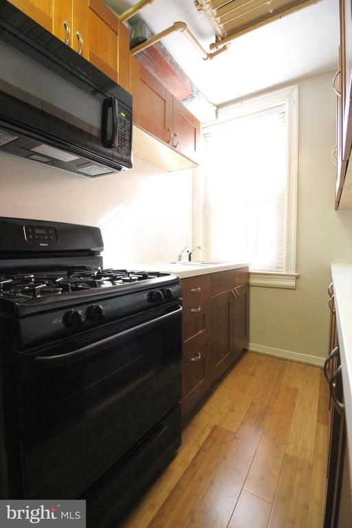 Building Photo - 1809 19th St NW