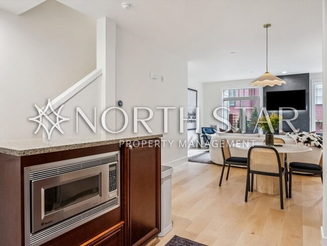 Building Photo - NEWLY Remodeled European-Inspired Luxury in First Addition