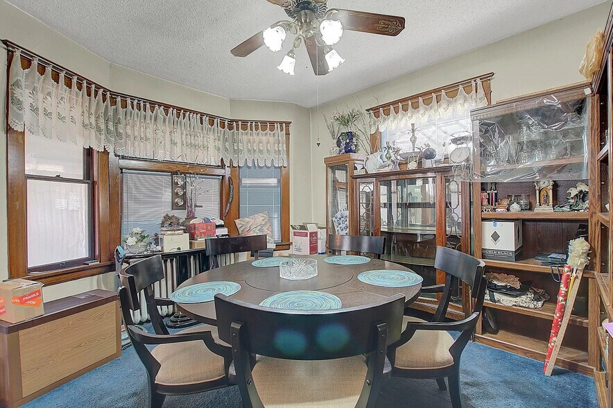 Building Photo - 1267 Hewitt Ave