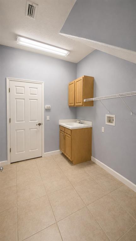Building Photo - 439 Chelsea Ave