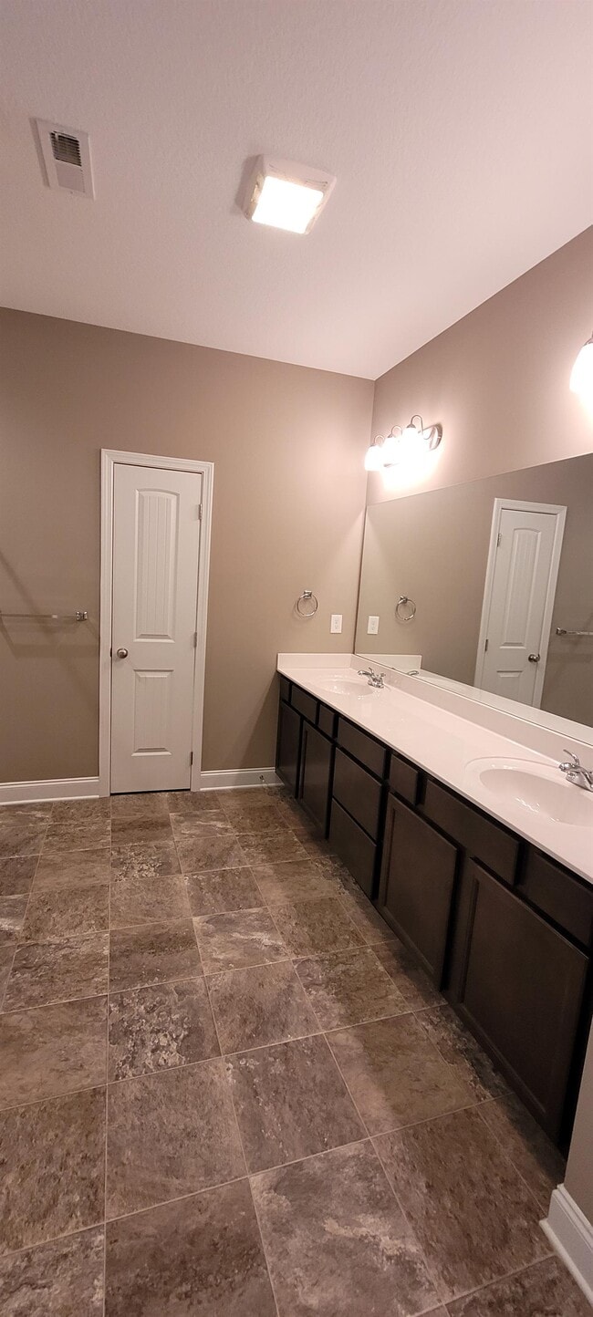 Building Photo - 103 W Rarity Ridge Pkwy