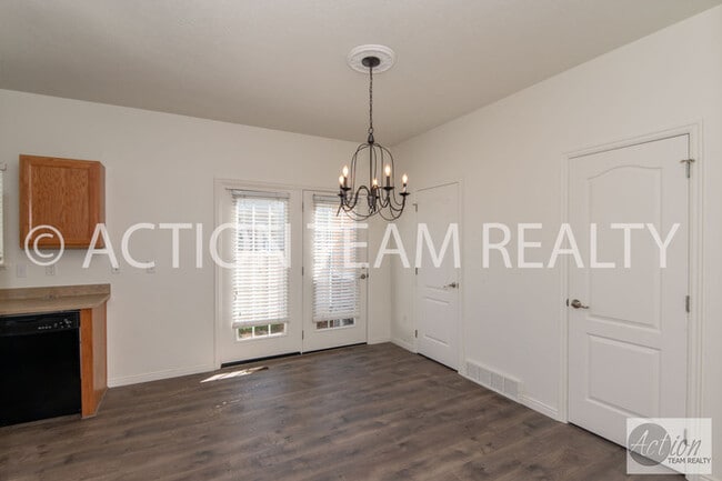 Building Photo - 13533 Venicia Way