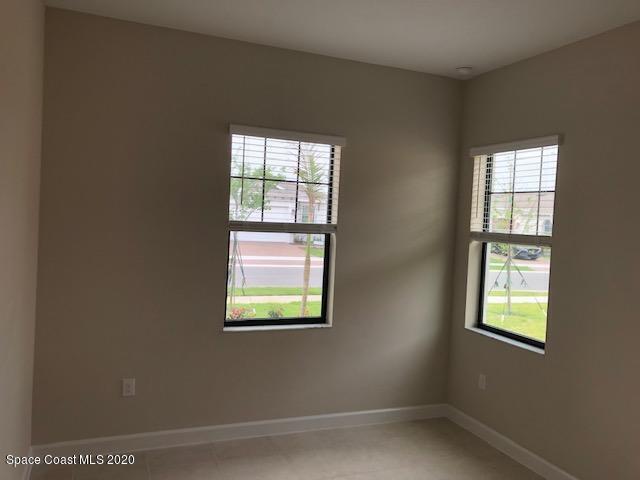 Building Photo - 1703 Great Belt Cir