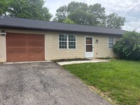 Building Photo - 119 Olympia Dr