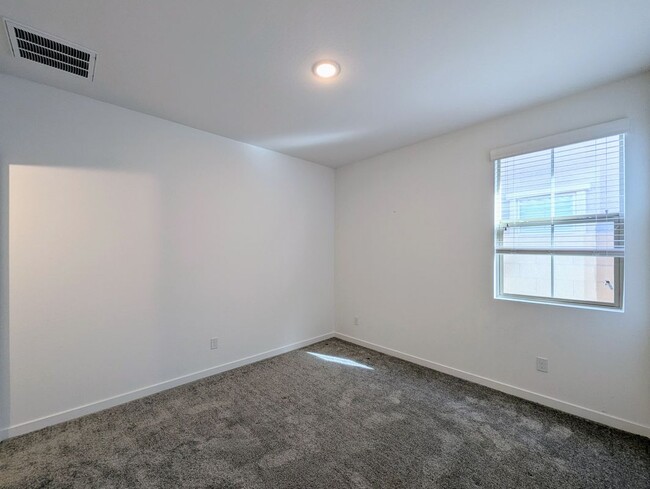 Building Photo - 4827 S 117th Ave