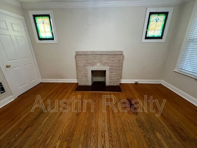 Building Photo - 6565 Arsenal St