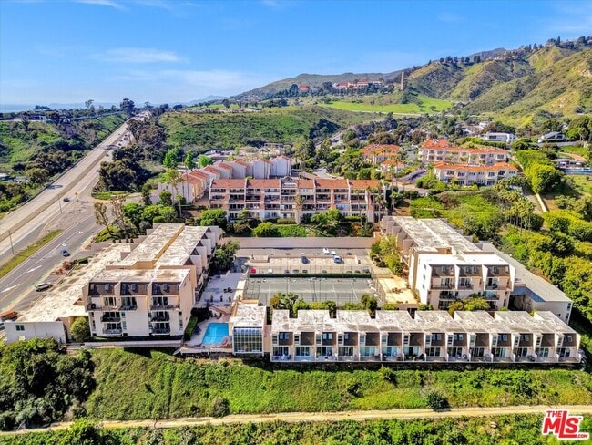 Building Photo - 23901 Civic Center Way