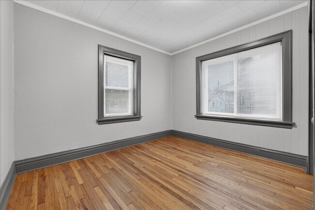 Building Photo - 4621 Quincy St