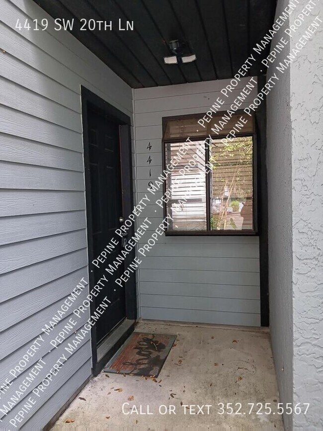 Building Photo - 4419 SW 20th Ln