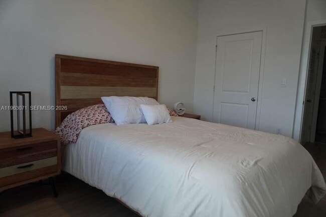 Building Photo - 385 NW 9th St