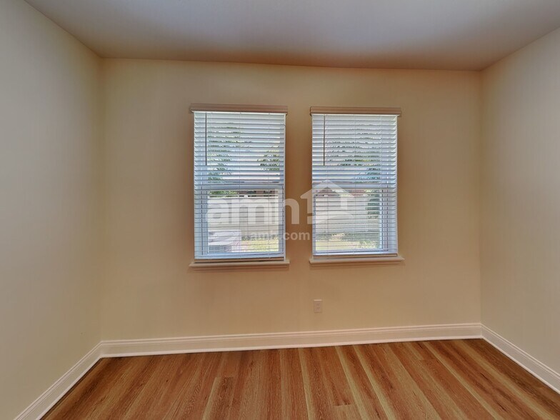 Building Photo - 968 Grafton Ridge Dr