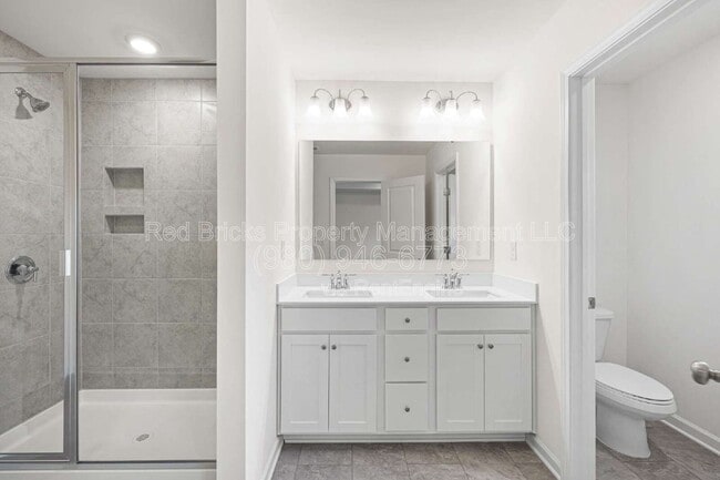 Building Photo - 2881 Yeager Dr NW