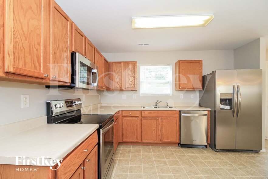 Building Photo - 5367 Liberty Hall Cir
