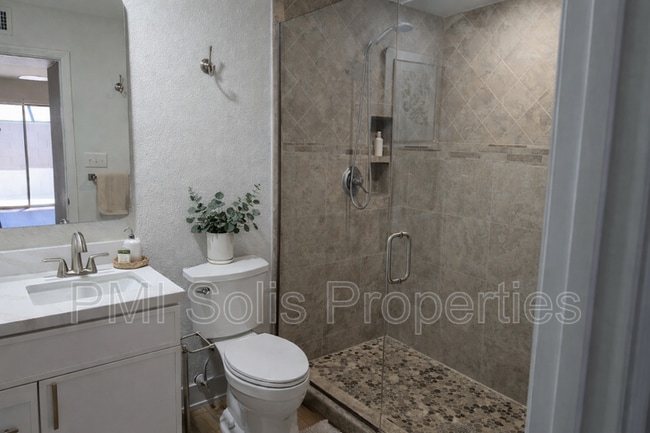 Building Photo - 18036 N 45th Ave