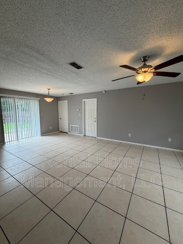 Building Photo - 100 Sweet Gum Ct