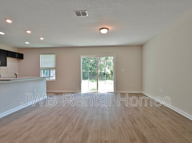 Building Photo - 133 Sago Ave