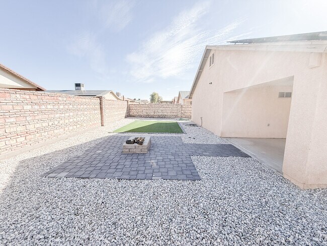 Building Photo - 9586 E 38th Pl