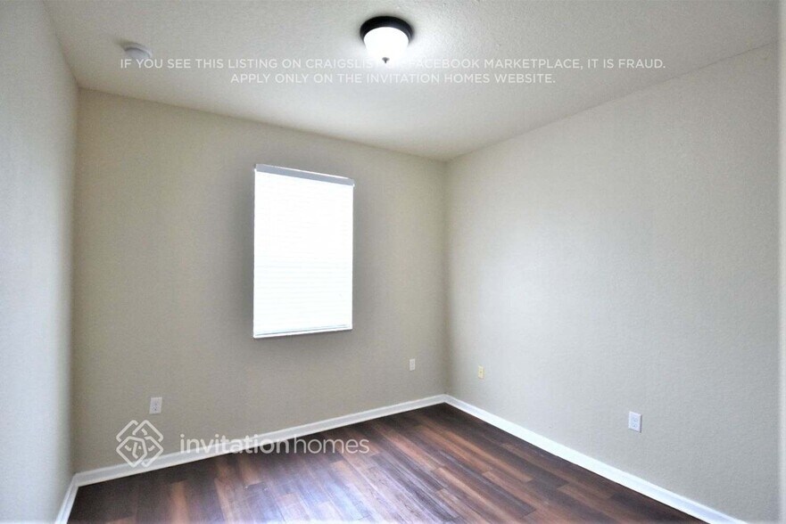 Building Photo - 20773 NE 10th Path