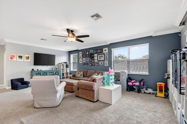 Building Photo - 9062 Gulf Cove Dr