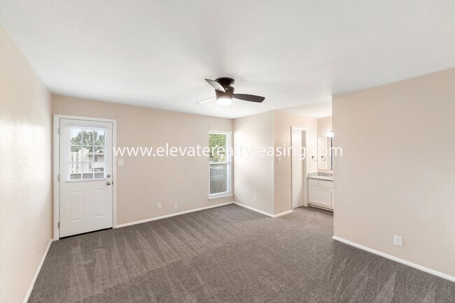 Building Photo - 7371 S Yale Ave