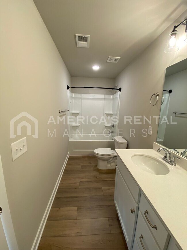 Building Photo - Home for Rent in Cullman, AL!!! Available to View with a 48 hour notice!!